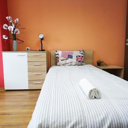 Auberge de jeunesse Roma à Varna Extérieur photo