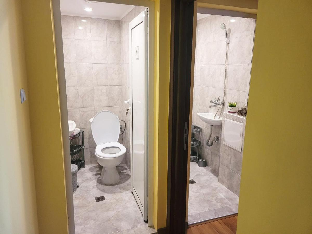 Auberge de jeunesse Roma à Varna Extérieur photo